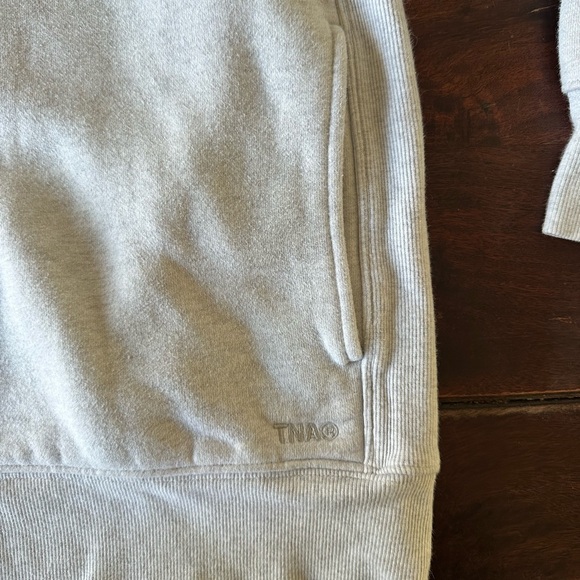 TNA Sweatfleece Cozy Boyfriend Fit Quarter Zip Pullover Light Gray Large - Picture 4 of 8